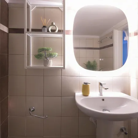 Your Happy Place - Flat In Skg