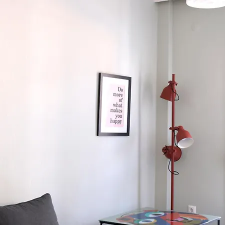 Your Happy Place - Flat In Skg Selanik
